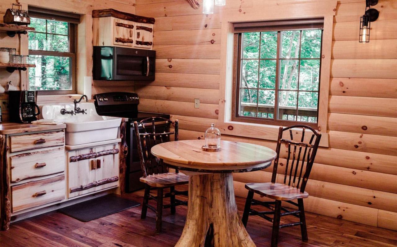 Cricket Hill Treehouse By Amish Country Lodging 米勒斯堡 外观 照片